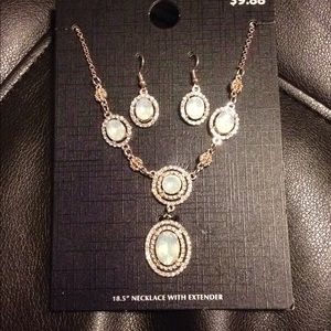 Earring/ necklace set *5/$15*